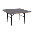 Table carrée 135x135cm - 6 à 8 places